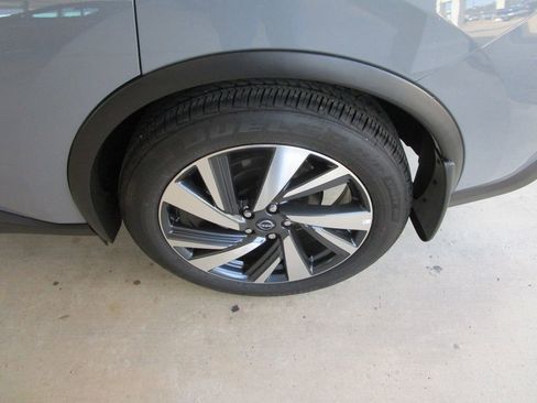 Used 2024 Nissan Murano SL FWD image 11