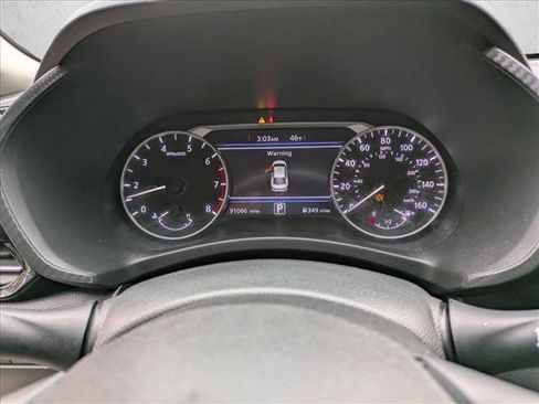 Used 2022 Nissan Sentra SR w/ SR Premium Package image 18