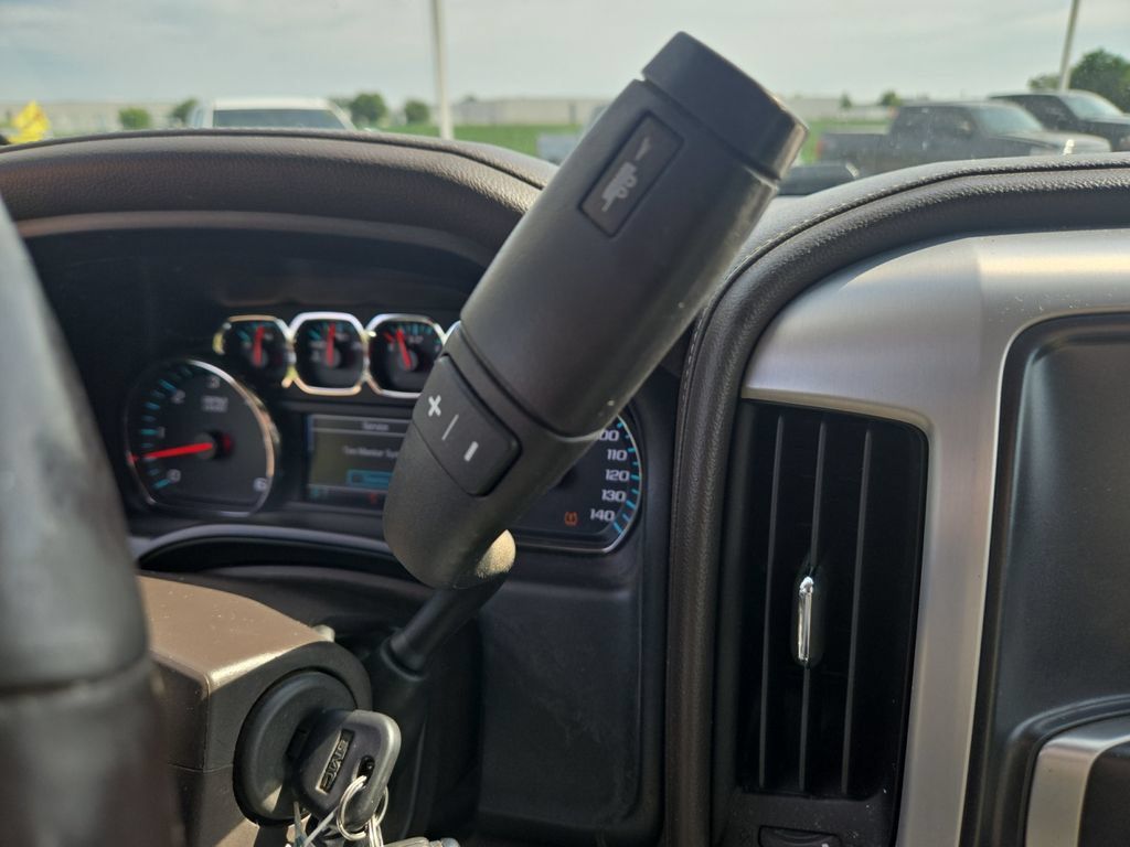 Used 2017 GMC Sierra 1500 SLT w/ SLT Premium Package AWD/4WD image 31