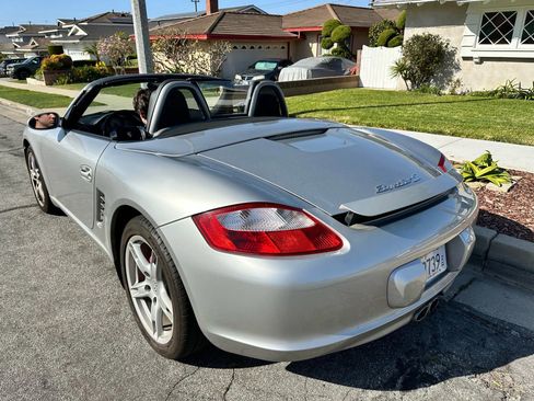 Used 2005 Porsche Boxster S image 2