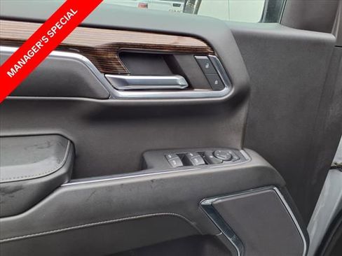 Used 2024 GMC Sierra 1500 Elevation image 13