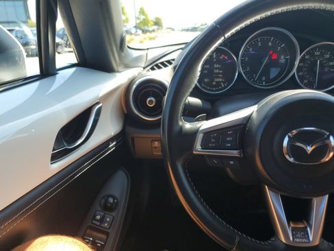 Certified 2022 MAZDA MX-5 Miata Grand Touring RWD image 17
