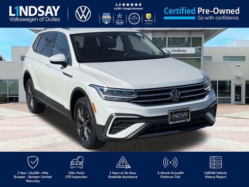 Used 2023 Volkswagen Tiguan SE image 1