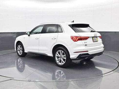 Used 2021 Audi Q3 2.0T Premium w/ Convenience Package AWD/4WD image 7