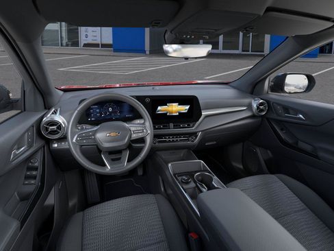 New 2026 Chevrolet Equinox LT w/ Midnight Edition AWD/4WD image 15