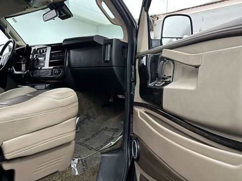 Used 2020 Chevrolet Express 2500 Explorer Limited SE w/ Enhanced Convenience Package image 39