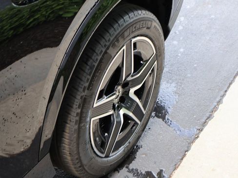 Certified 2025 Mercedes-Benz GLC 300 GLC 300 image 43