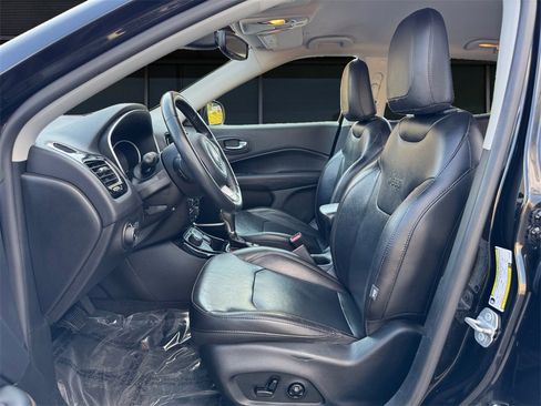 Used 2018 Jeep Compass Limited image 14