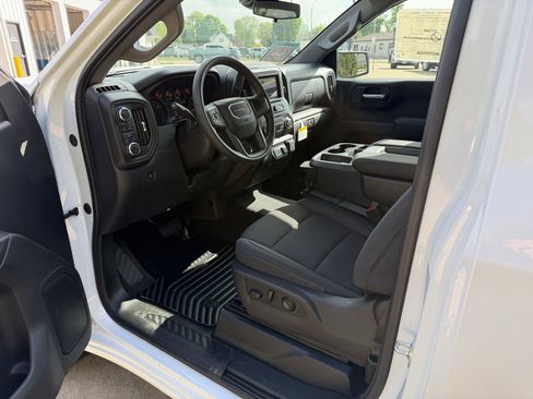 New 2026 GMC Sierra 1500 Pro AWD/4WD image 2