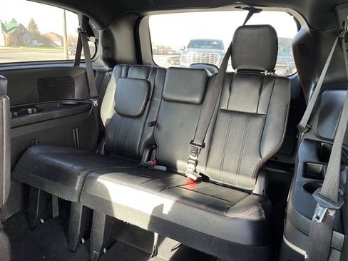 Used 2019 Dodge Grand Caravan GT image 32
