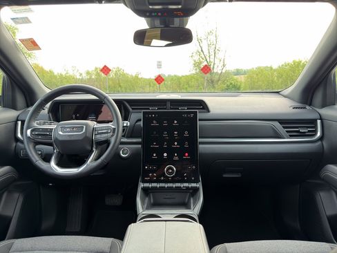 Used 2025 GMC Terrain Elevation AWD/4WD image 19