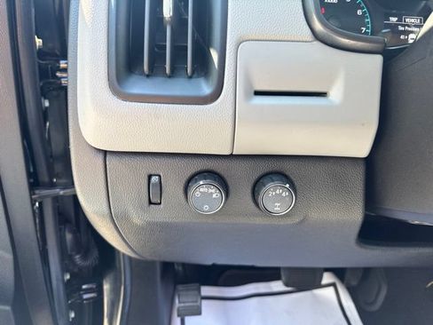 Used 2021 Chevrolet Colorado W/T w/ WT Convenience Package AWD/4WD image 13