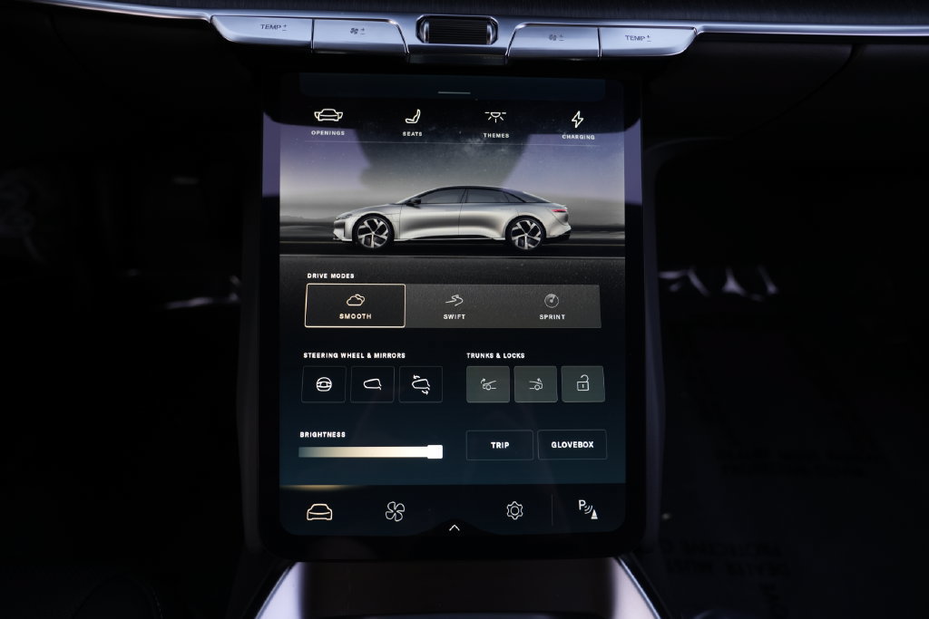 Used 2024 Lucid Air Pure RWD image 57