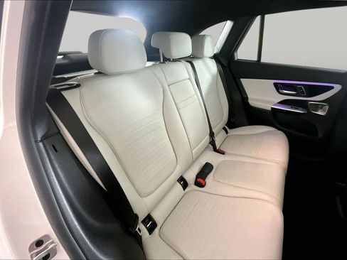 Used 2023 Mercedes-Benz GLC 300 image 19
