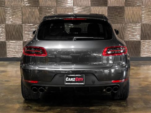 Used 2017 Porsche Macan image 12