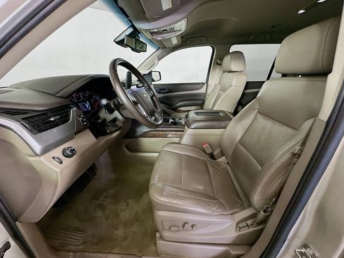 Used 2015 Chevrolet Tahoe LT RWD image 13