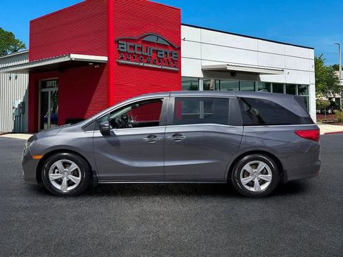 Used 2019 Honda Odyssey EX image 2
