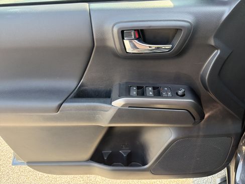 Certified 2023 Toyota Tacoma TRD Sport w/ Advanced Technology Package AWD/4WD image 20