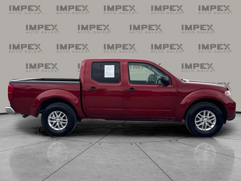Used 2019 Nissan Frontier SV RWD image 6