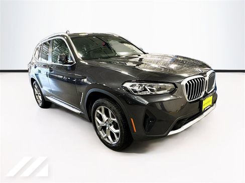 Used 2024 BMW X3 xDrive30i image 3
