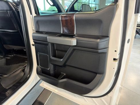 Used 2017 Ford F350 Platinum w/ Platinum Ultimate Package AWD/4WD image 24