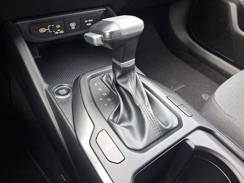 Used 2025 Kia K4 LXS image 14