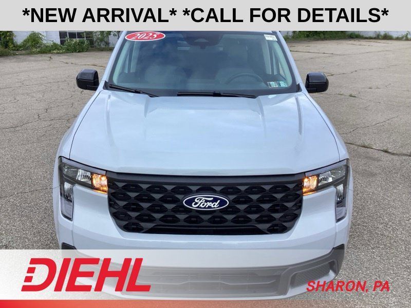 Used 2025 Ford Maverick XLT w/ XLT Luxury Package AWD/4WD image 3