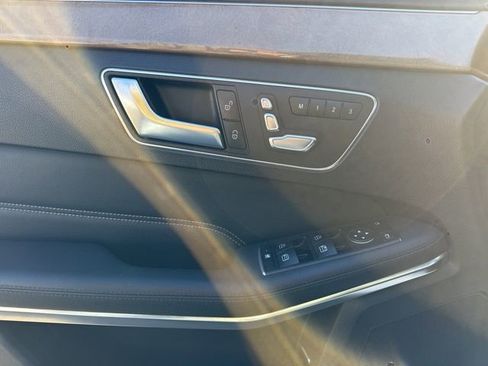 Used 2014 Mercedes-Benz E 350 Sedan image 15