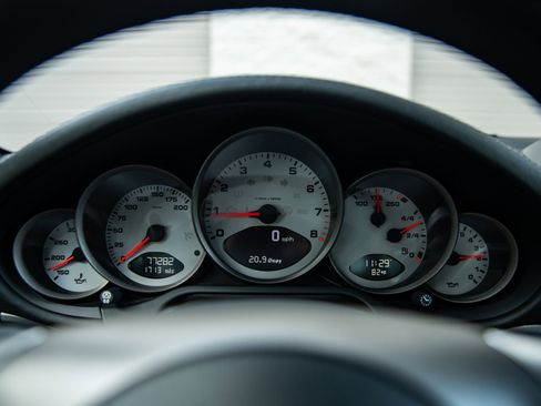 Used 2006 Porsche 911 Carrera 4S image 16