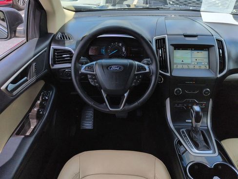 Used 2018 Ford Edge SEL w/ Equipment Group 201A FWD image 16