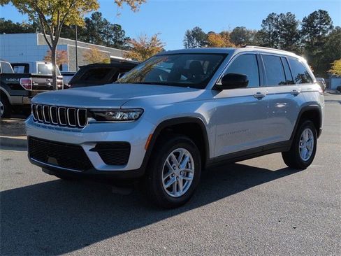 New 2025 Jeep Grand Cherokee Laredo X image 7