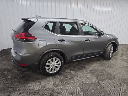 Used 2018 Nissan Rogue S AWD/4WD image 3
