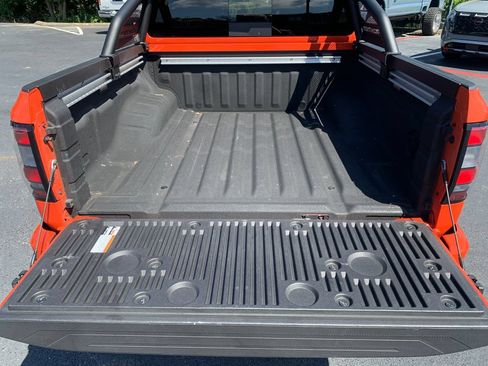 Used 2025 Nissan Frontier PRO-4X w/ Pro Convenience Package AWD/4WD image 29