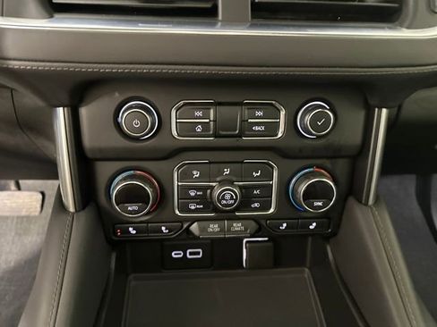 Used 2021 Chevrolet Tahoe LT w/ LT Signature Package image 23