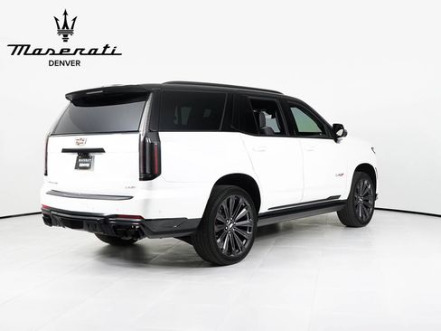 Used 2025 Cadillac Escalade V AWD/4WD image 8