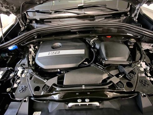 New 2025 BMW X1 xDrive28i w/ Technology Package image 16