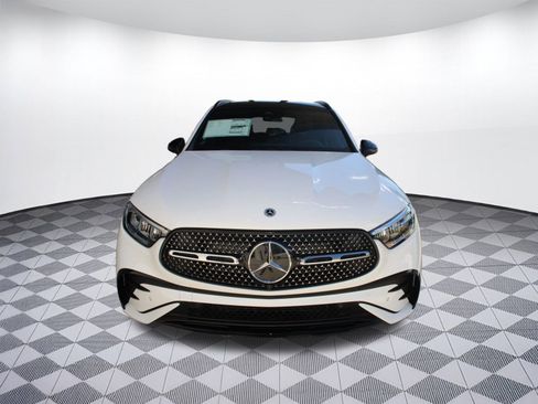 Used 2026 Mercedes-Benz GLC 300 image 6