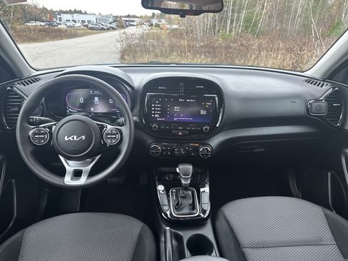 Certified 2023 Kia Soul S image 18
