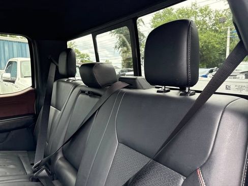 Used 2022 Ford F150 Lariat w/ Equipment Group 502A High AWD/4WD image 20