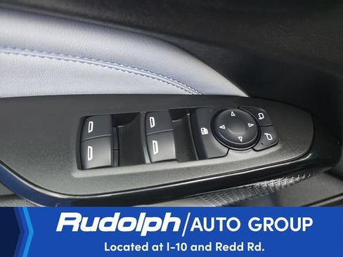 Used 2025 Chevrolet Trax LT w/ LT Convenience Package FWD image 11