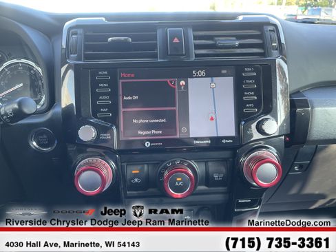 Used 2020 Toyota 4Runner 4WD image 33