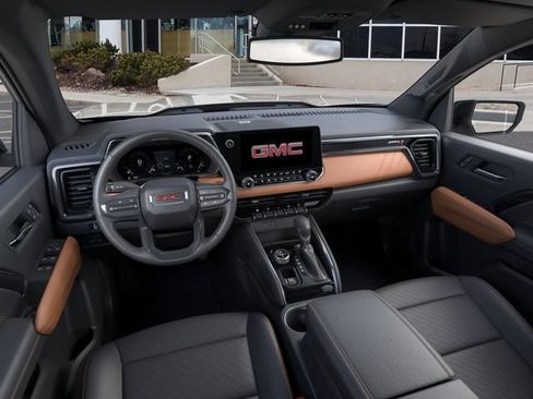 Used 2026 GMC Canyon AT4 w/ Technology Plus Package AWD/4WD image 16