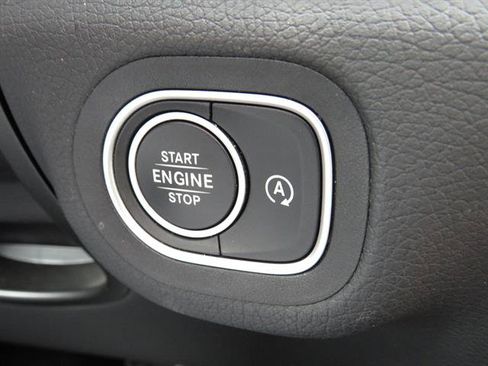 Used 2025 Mercedes-Benz GLE 350 4MATIC w/ Winter Package image 18