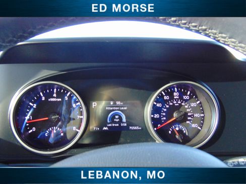 Used 2023 Kia Carnival LX image 26