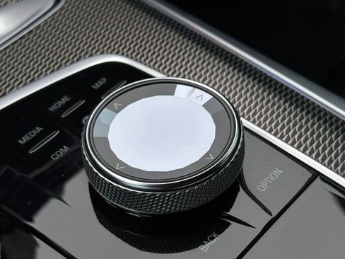 Used 2019 BMW X5 xDrive40i w/ M Sport Package image 22