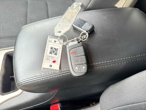 Used 2016 Jeep Grand Cherokee Laredo w/ Quick Order Package 23E image 33