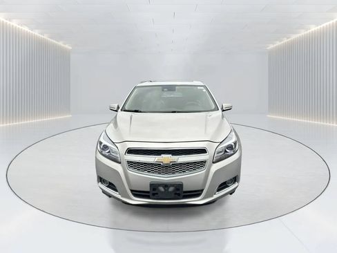 Used 2013 Chevrolet Malibu LTZ FWD image 2