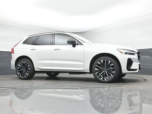 New 2026 Volvo XC60 T8 Ultra w/ Protection Package Premier AWD/4WD image 38