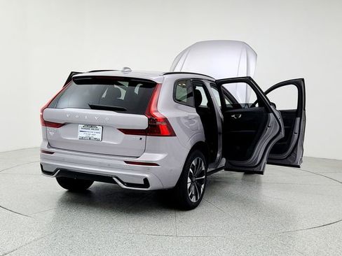 New 2026 Volvo XC60 B5 Plus w/ Protection Package Premier image 11