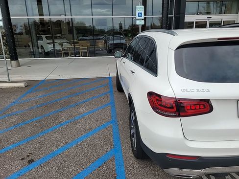 Certified 2022 Mercedes-Benz GLC 300 image 5